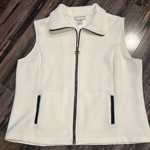 Cathy Daniel’s best size XL